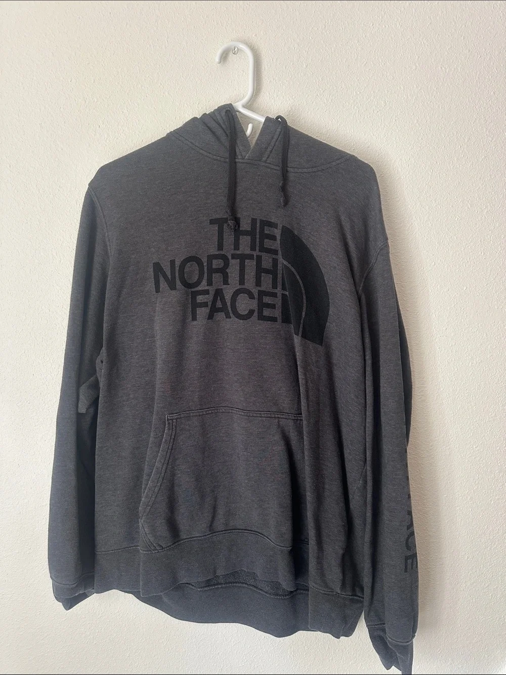 The North Face Men's Dark Charcoal Gray Pullover Hoodie